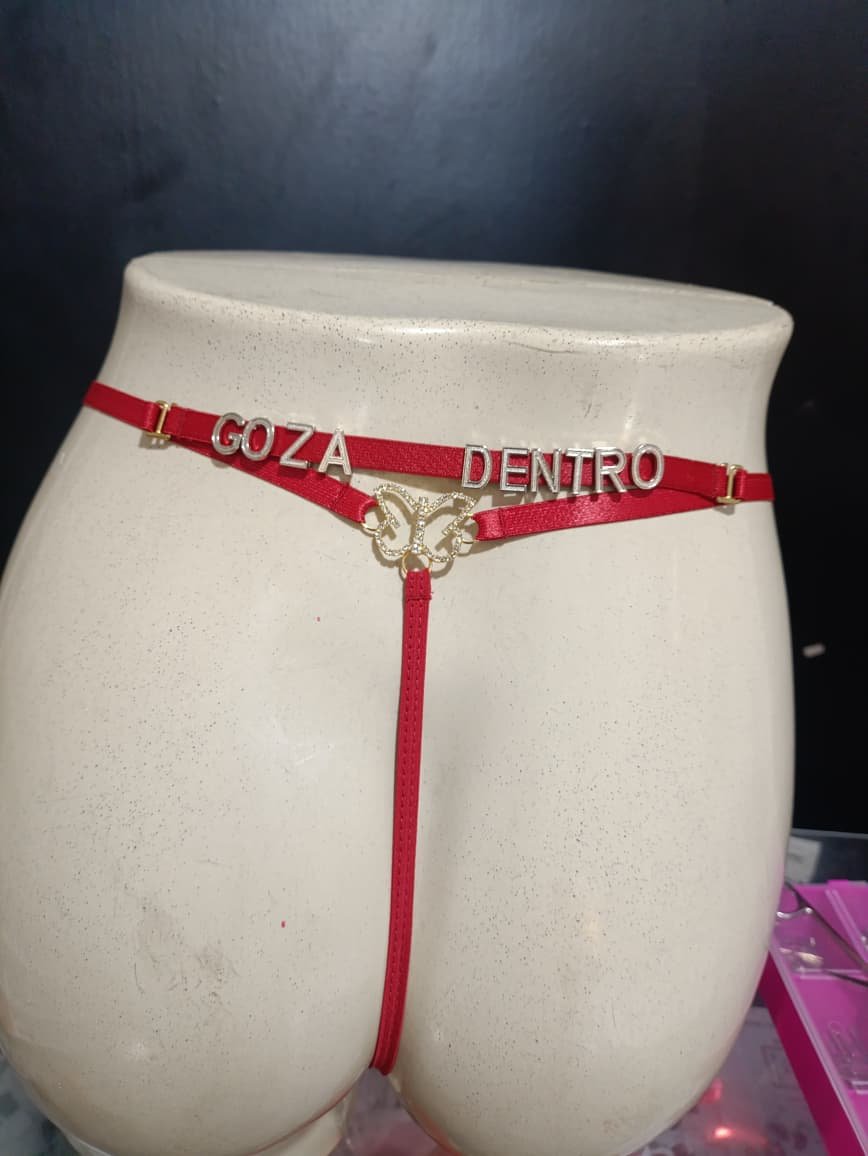 CALCINHA PERSONALIZADA BORBOLETA STRAS